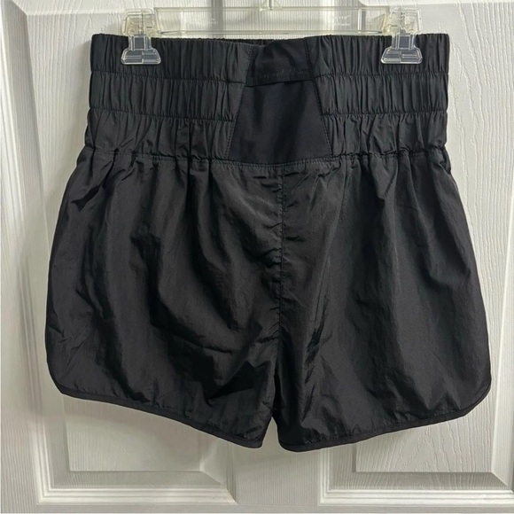 Free People Movement Shorts Black
The Way Home Medium  Athletic - Picture 5 of 9